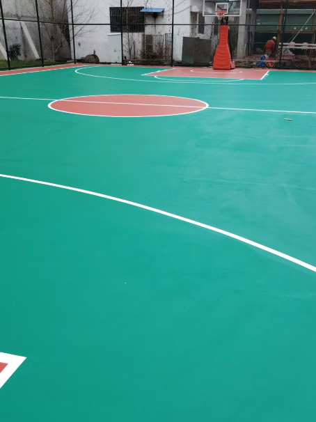 耀州 球场长期使用易出现地面开裂